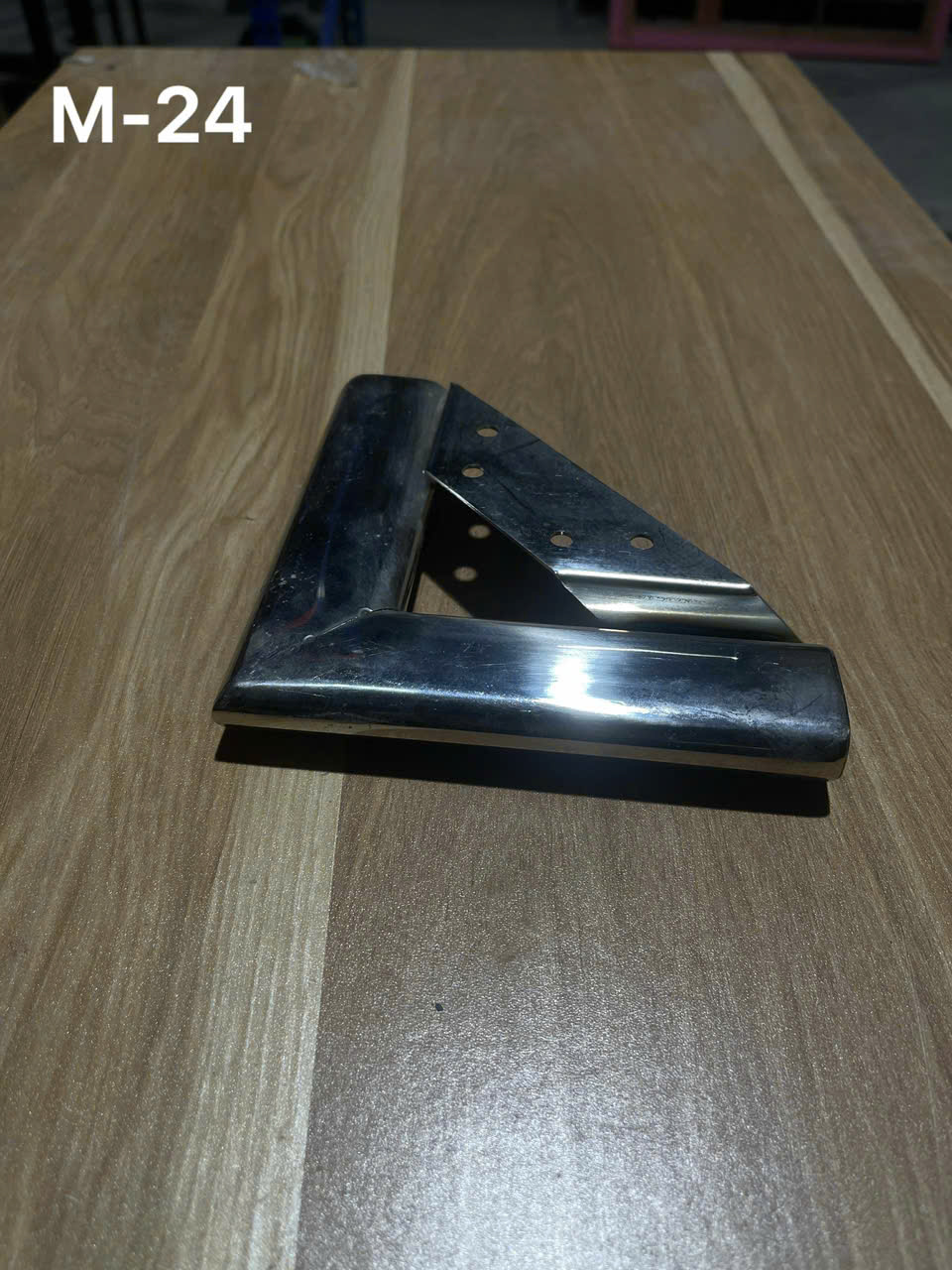 chân inox thấp 3,5 cm