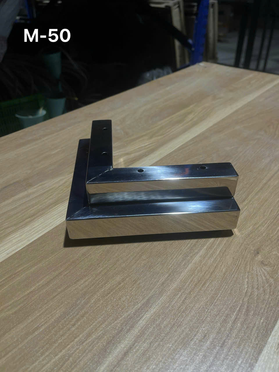 Chân inox vuông 5,5cm